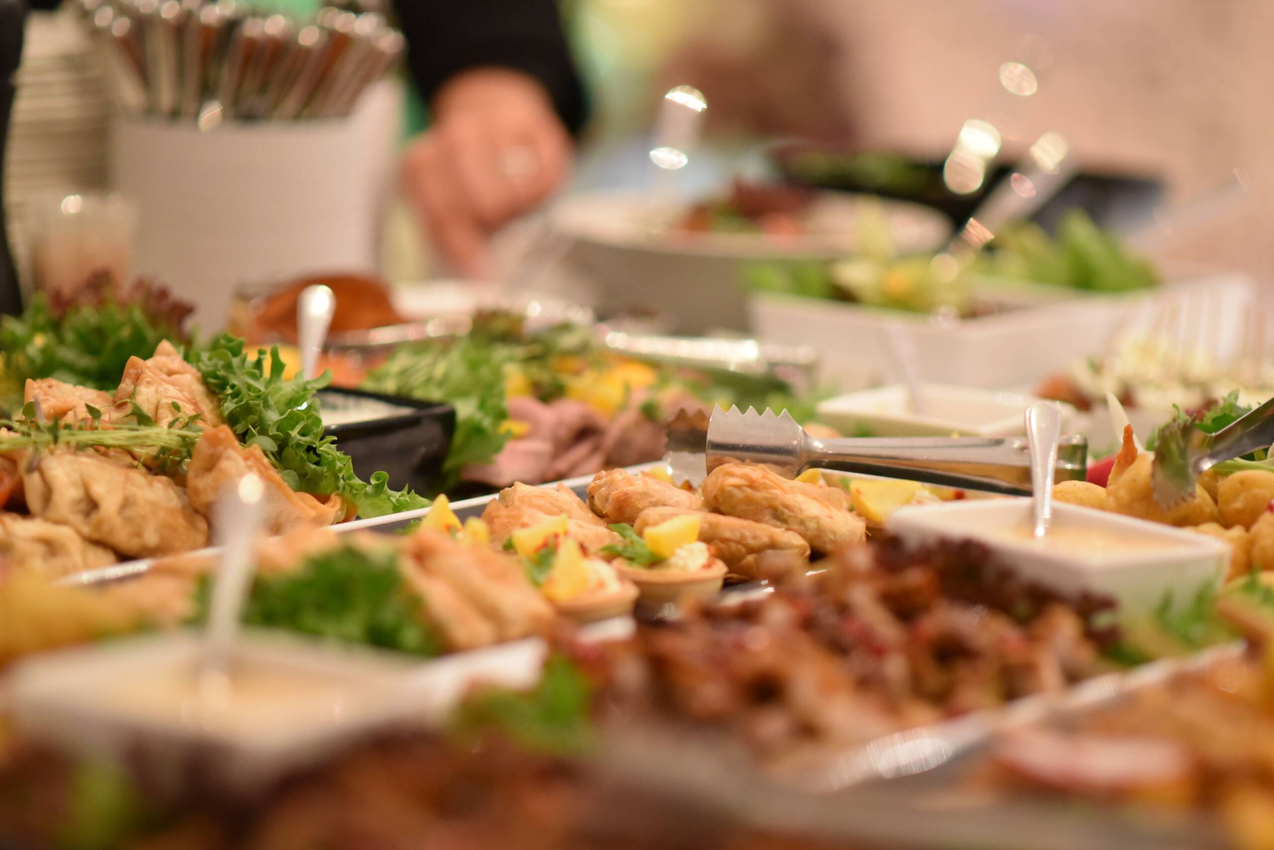 Viimsi peosaal, Võluvabrik. Stiilne lauakujundus, luksuslik atmosfäär ja catering. Pulmad, sünnipäevad, üritused.